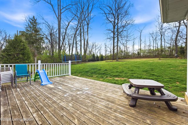 4300 Lost Spring Ct, Louisville, KY 40241