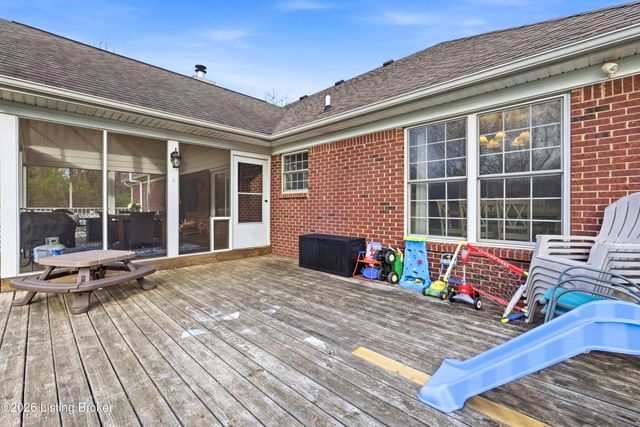 4300 Lost Spring Ct, Louisville, KY 40241