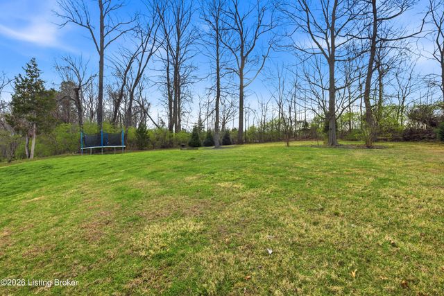 4300 Lost Spring Ct, Louisville, KY 40241