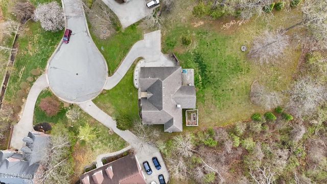 4300 Lost Spring Ct, Louisville, KY 40241