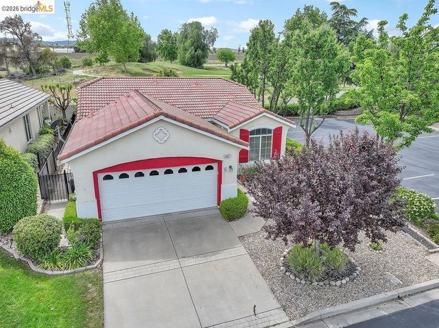 987 Centennial Dr, Brentwood, CA 94513