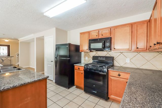 19811 Breezy Cove Court, Tomball, TX 77375