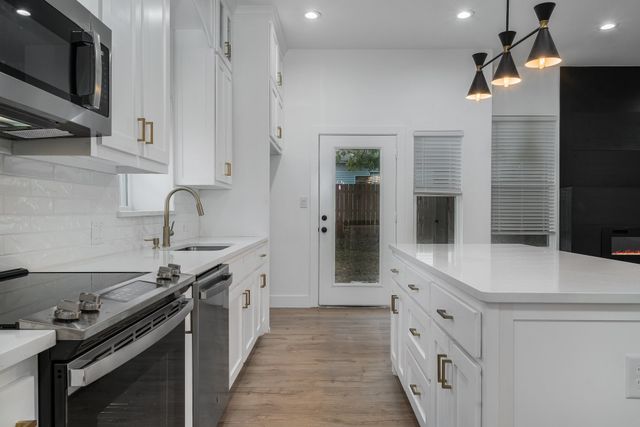 406 Wolfe Street, Mckinney, TX 75069