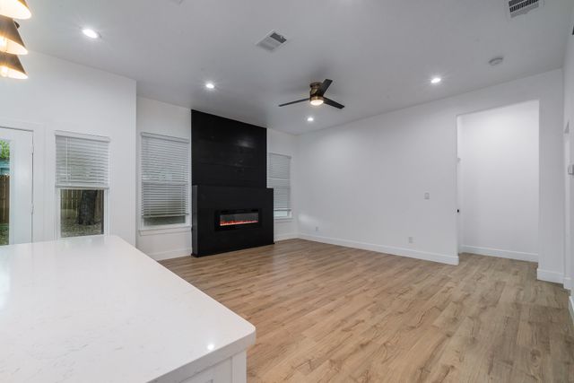 406 Wolfe Street, Mckinney, TX 75069