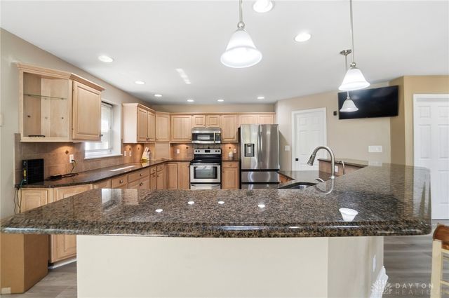 296 Timberleaf Drive, Beavercreek, OH 45430
