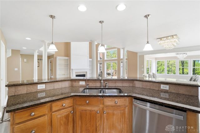 296 Timberleaf Drive, Beavercreek, OH 45430