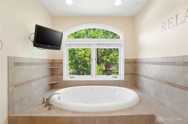 296 Timberleaf Drive, Beavercreek, OH 45430