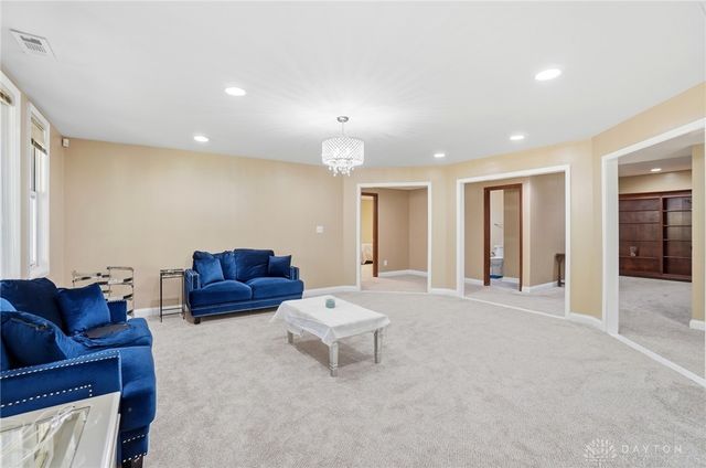296 Timberleaf Drive, Beavercreek, OH 45430