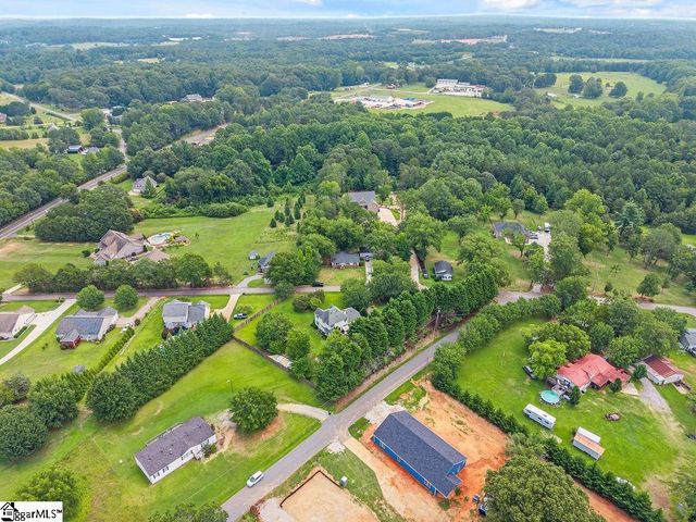 77 Loftis Road, Travelers Rest, SC 29690