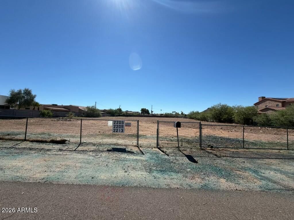 2213 E Angela Drive -, Phoenix, AZ 85022 — exterior