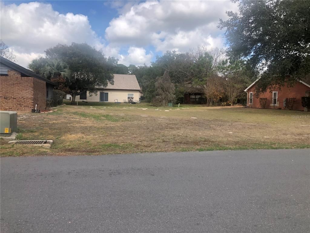 6061 BEECHWOOD DRIVE 167, Dade City, FL 33523
