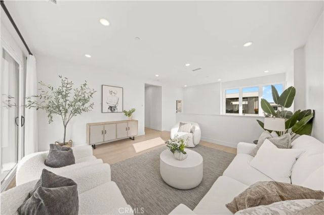 16376 Veterans, Tustin, CA 92782