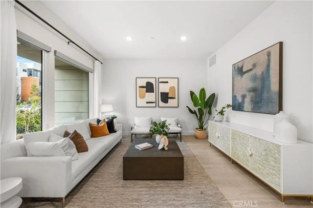 16376 Veterans, Tustin, CA 92782