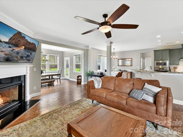 5304 Auburn Hill Lane, Charlotte, NC 28269