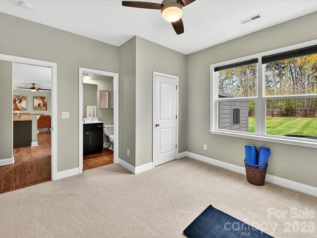 5304 Auburn Hill Lane, Charlotte, NC 28269