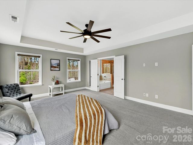 5304 Auburn Hill Lane, Charlotte, NC 28269