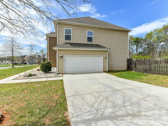 5304 Auburn Hill Lane, Charlotte, NC 28269