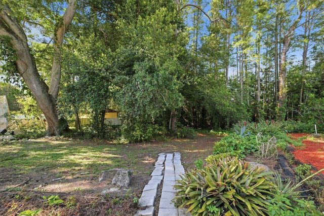 9116 LAKEVIEW DRIVE, New Port Richey, FL 34654