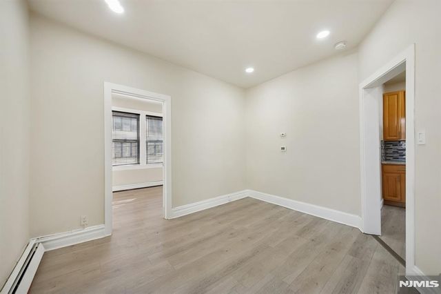 17 Myrtle Avenue, Jersey City, NJ 07305