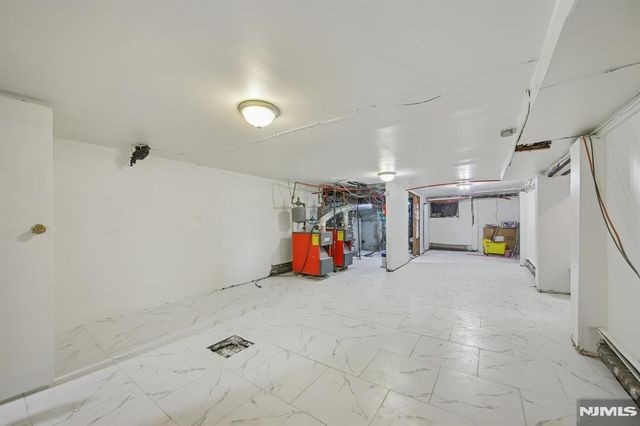 17 Myrtle Avenue, Jersey City, NJ 07305