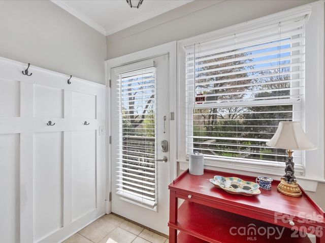 124 N Laurel Avenue 4, Charlotte, NC 28207