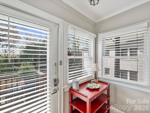 124 N Laurel Avenue 4, Charlotte, NC 28207