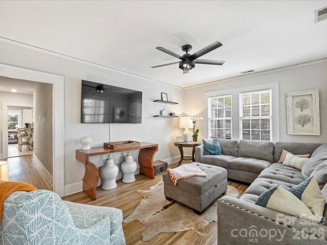 124 N Laurel Avenue 4, Charlotte, NC 28207