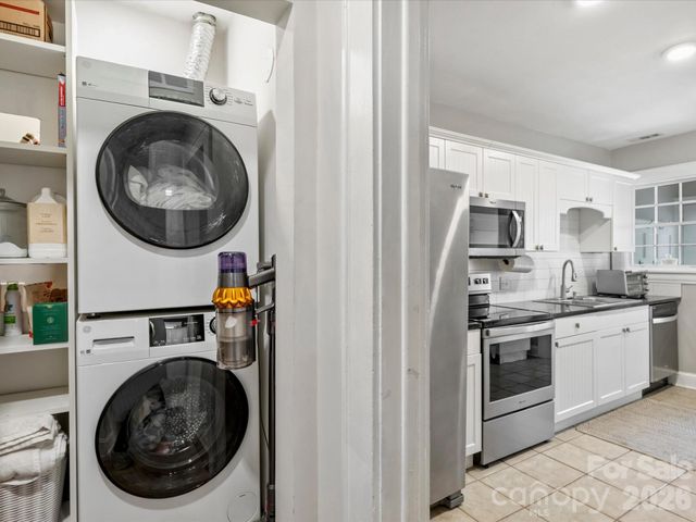 124 N Laurel Avenue 4, Charlotte, NC 28207