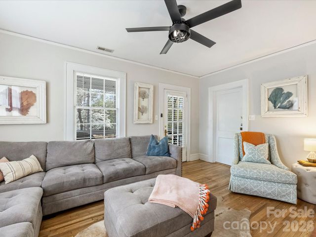 124 N Laurel Avenue 4, Charlotte, NC 28207