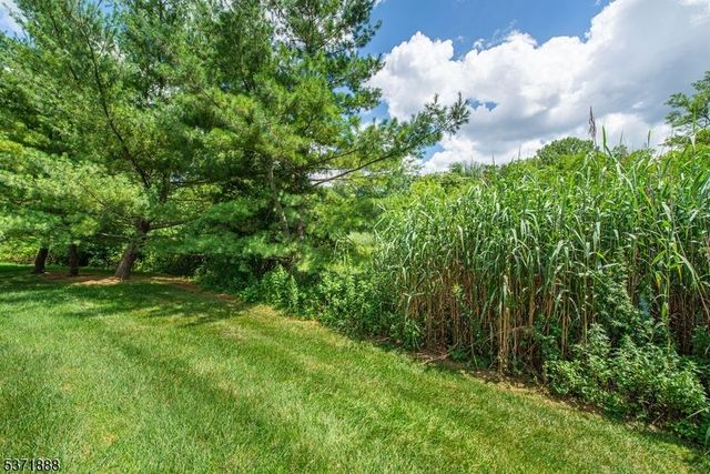 27 Spruce Run, Hardyston Twp., NJ 07419
