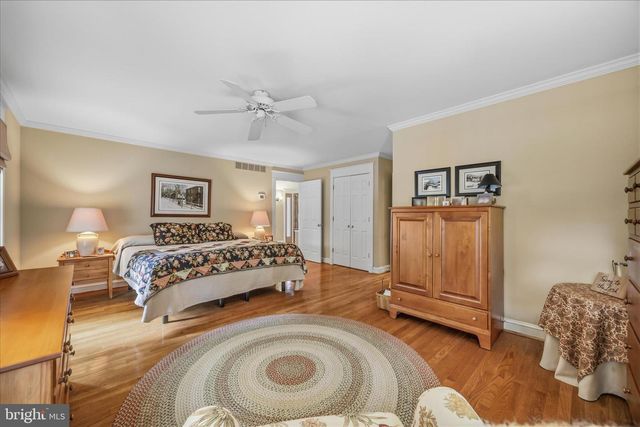 8 ROLLING FARM CT, Baltimore, MD 21228