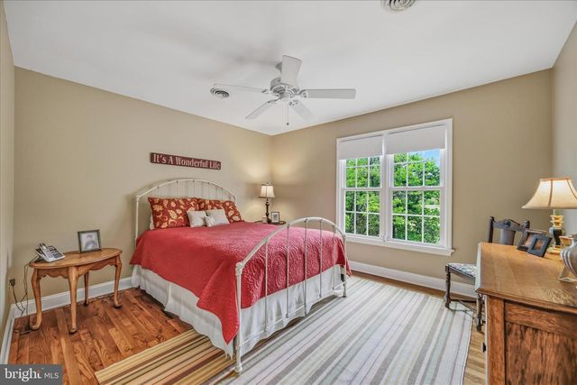 8 ROLLING FARM CT, Baltimore, MD 21228