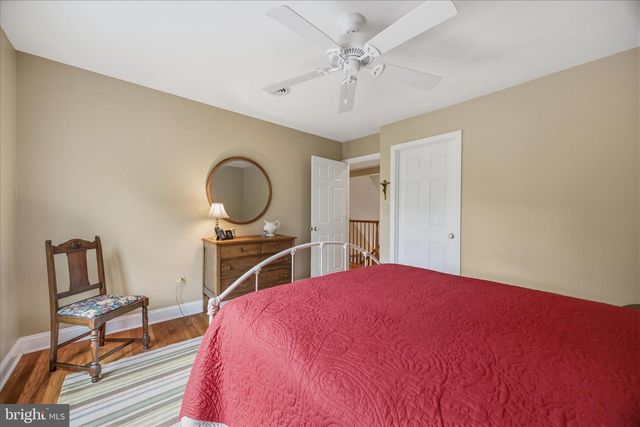 8 ROLLING FARM CT, Baltimore, MD 21228