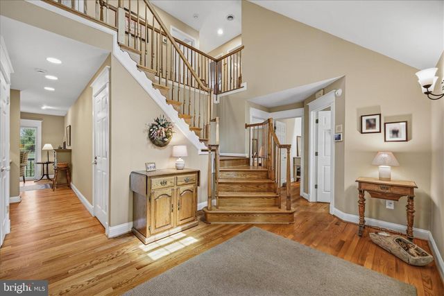 8 ROLLING FARM CT, Baltimore, MD 21228