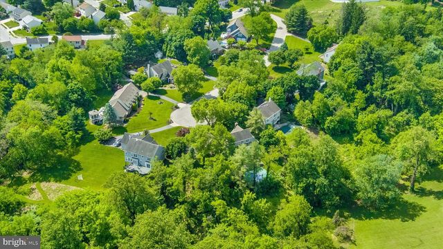 8 ROLLING FARM CT, Baltimore, MD 21228