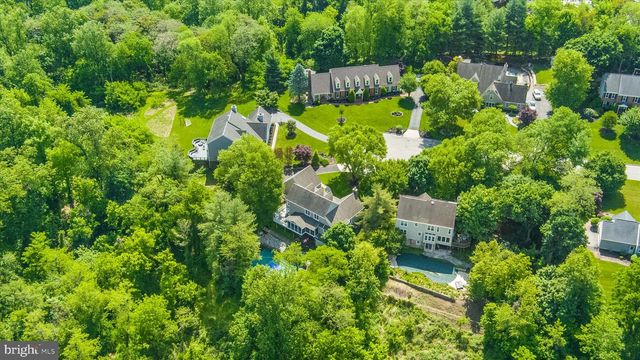 8 ROLLING FARM CT, Baltimore, MD 21228