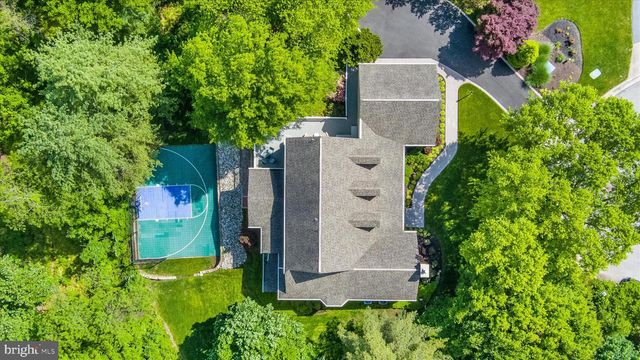 8 ROLLING FARM CT, Baltimore, MD 21228