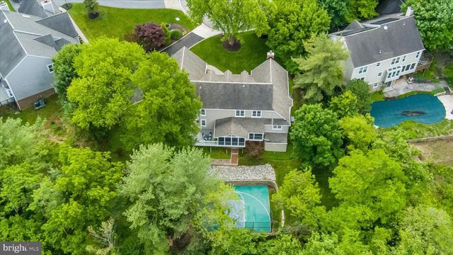 8 ROLLING FARM CT, Baltimore, MD 21228
