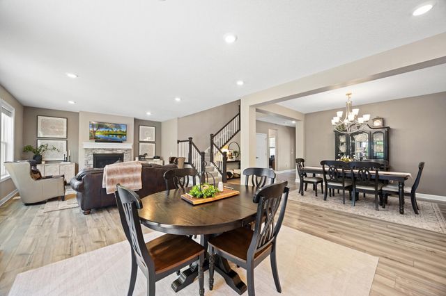 7228 Auburn Lane, Inver Grove Heights, MN 55077