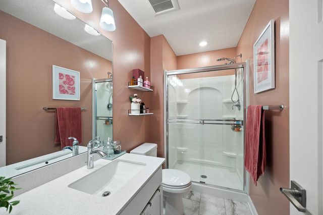 7228 Auburn Lane, Inver Grove Heights, MN 55077