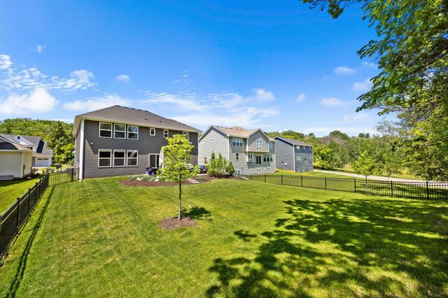 7228 Auburn Lane, Inver Grove Heights, MN 55077