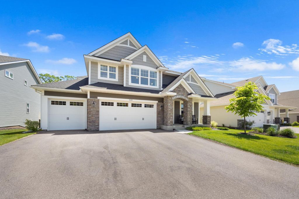 7228 Auburn Lane, Inver Grove Heights, MN 55077