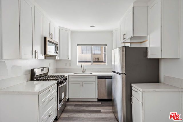 733 N Hayworth Avenue 4, Los Angeles, CA 90046