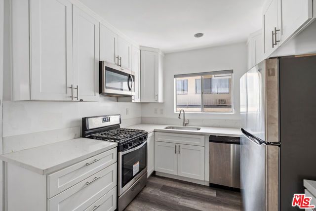 733 N Hayworth Avenue 4, Los Angeles, CA 90046