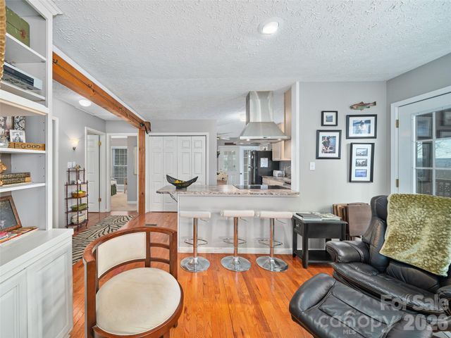 120 Wintergreen Patch Lane, Burnsville, NC 28714