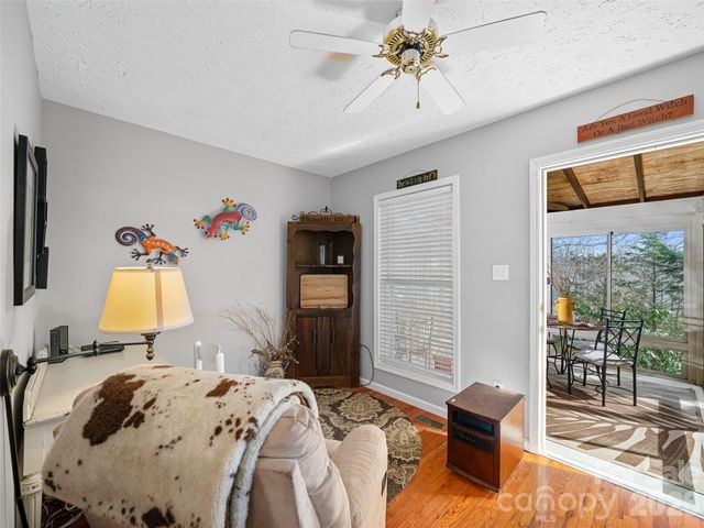 120 Wintergreen Patch Lane, Burnsville, NC 28714