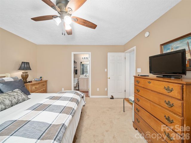 120 Wintergreen Patch Lane, Burnsville, NC 28714