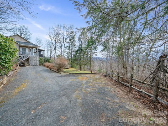 120 Wintergreen Patch Lane, Burnsville, NC 28714