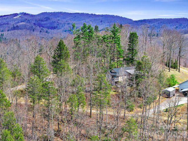 120 Wintergreen Patch Lane, Burnsville, NC 28714