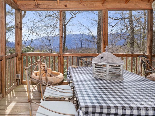 120 Wintergreen Patch Lane, Burnsville, NC 28714